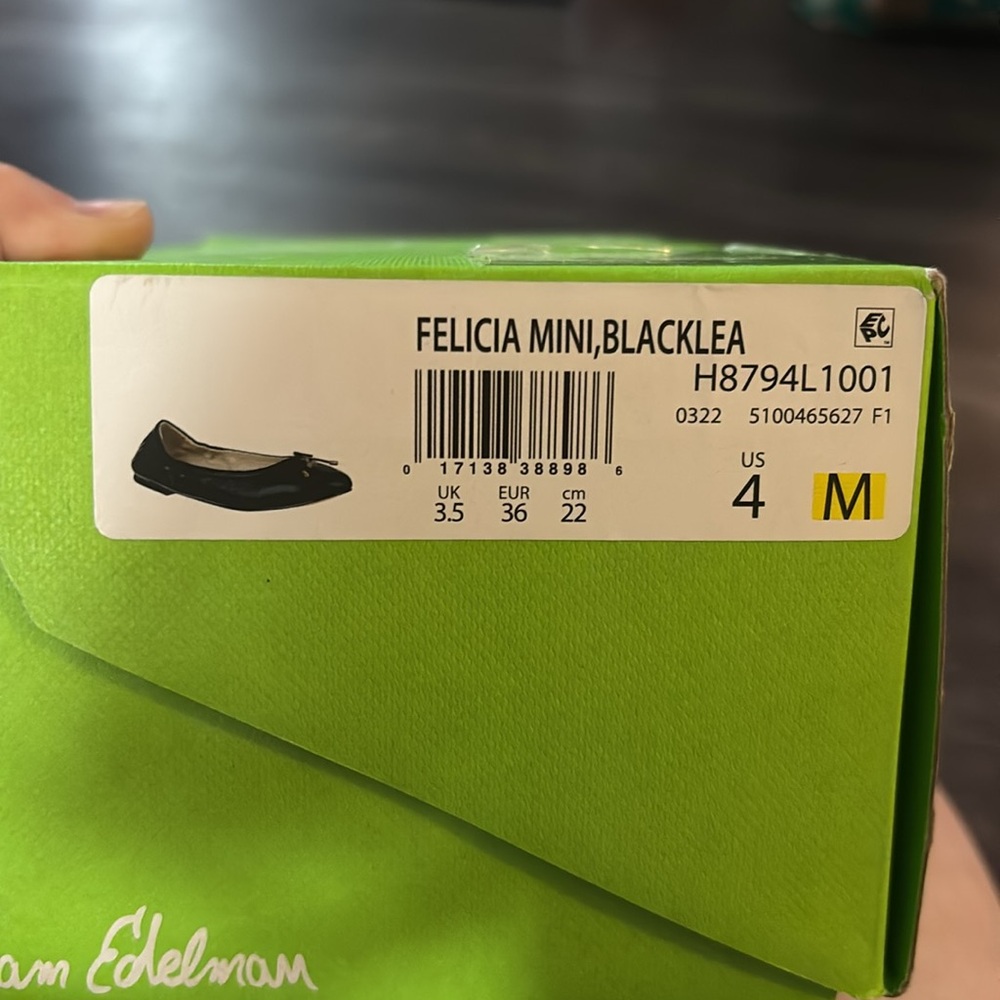 Sam Edelman big kid size 4 Felicia mini ballerina flats..black w/gold (NWT) - Picture 12 of 12
